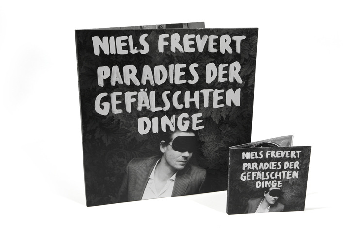 Niels Frevert. Paradies Der Gefaelschten Dinge. 1