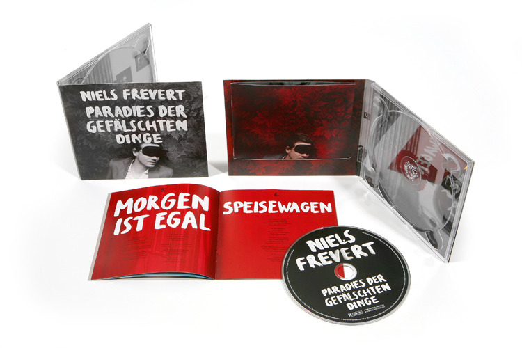 Niels Frevert. Paradies Der Gefaelschten Dinge. 2