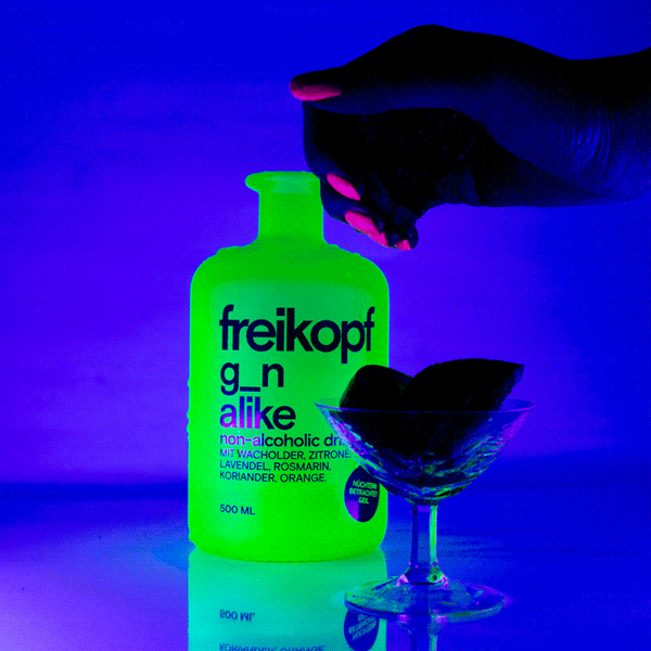  Aufgabenstellung: Markenentwicklung, Verpackungsdesign | Kunde: Freikopf | Jahr: 2023 | Projekt: Freikopf. Non-Alcoholic Drinks. Markenentwicklung.